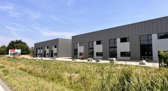 À LOUER GRANDE CELLULE D’ACTIVITÉS CRÉA PARK (Route de Paris) 1 200 m² À LOUER GRANDE CELLULE D’ACTIVITÉS CRÉA PARK (Route de Paris) 1 200 m²