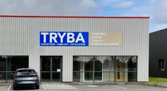 À LOUER  Local commercial 355 m²  RD 723