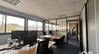 À LOUER BUREAUX CLIMATISÉS DE 233 m² À LOUER BUREAUX CLIMATISÉS DE 233 m²