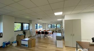 A vendre  Plateau de bureaux rénovés 124 m²  Nantes Est