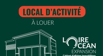RARE à LA BAULE Local d’Activité de 1 217 m² sur Terrain Clos et sécurisé. RARE à LA BAULE Local d’Activité de 1 217 m² sur Terrain Clos et sécurisé.